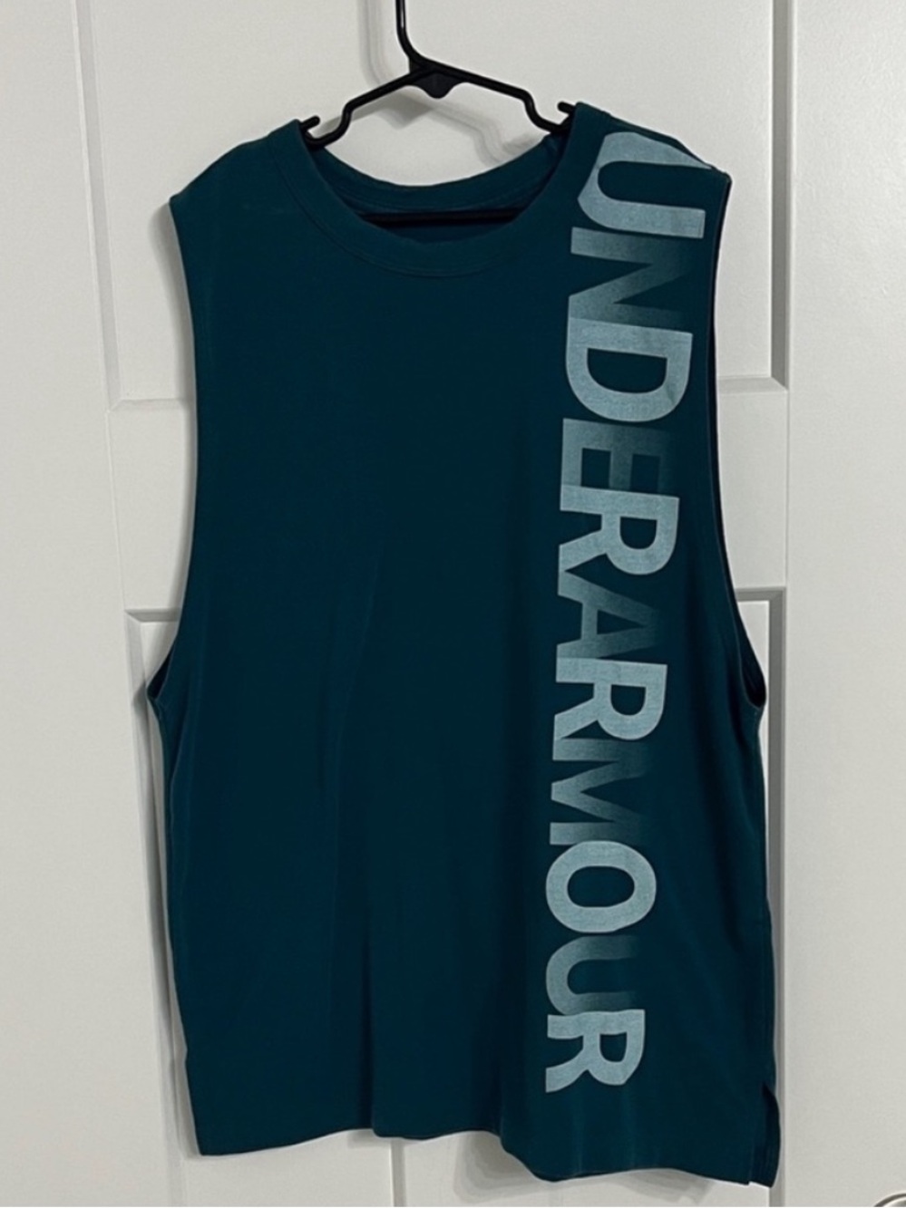 Underarmour tank size small